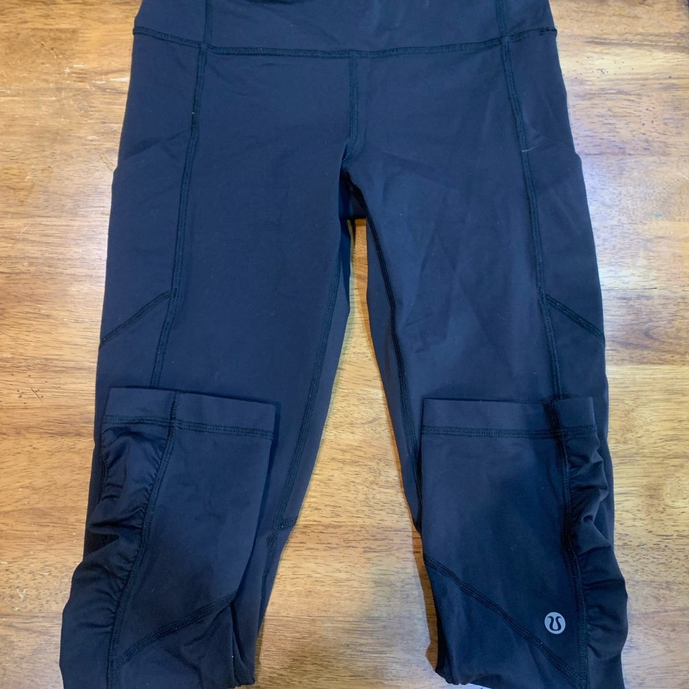 Lululemon Black Cropped Leggings
